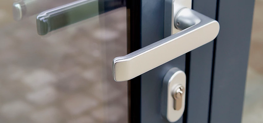 Broken Door Lock Cylinder Repair in Watsonville, California